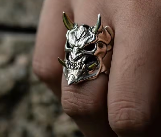 Prajna Mask Ring